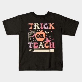 Trick or Teach Cute Halloween Teacher Kids T-Shirt